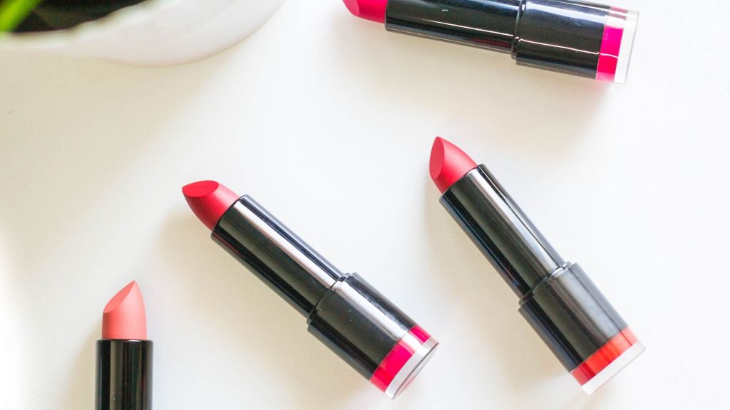 Ini Dia Alasan Mengapa Lipstick Merah jadi Barang yang Harus Kamu Miliki