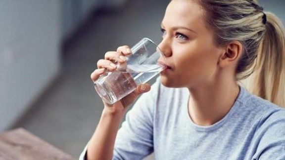 Malas Olahraga? Cuma Modal Minum Air Putih Dijamin Ampuh Buat Diet, Mau Coba Beauty?