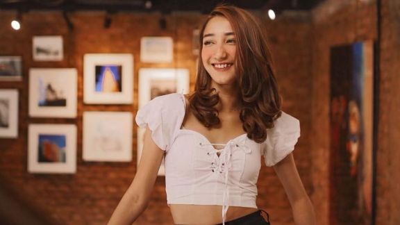 Cerita Dea Saskia Putri, Selebgram di Manajemen Awkarin yang Idap Bipolar
