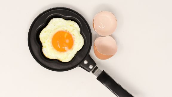 Tips dan Trik Cara Membuat Telur Mata Sapi yang Sempurna, Simak Ya!