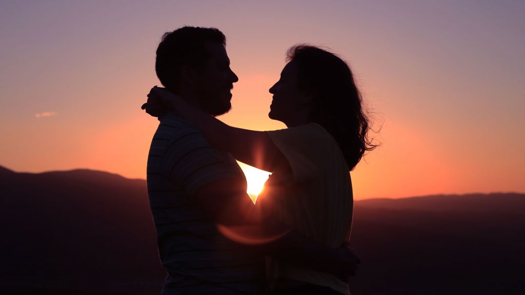 5 Cara Mengatasi Kecanduan Cinta, Terlalu Bucin Bisa Merugikan Diri Sendiri!