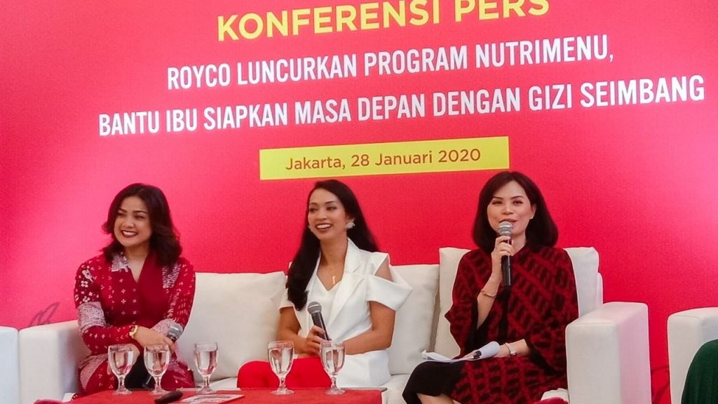 Meski Sibuk, Nirina Zubir Selalu Perhatikan Asupan Gizi Anaknya