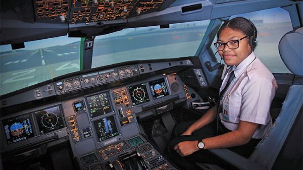 Bikin Bangga Indonesia, Ini Sosok Pilot Garuda Wanita dari Tanah Papua
