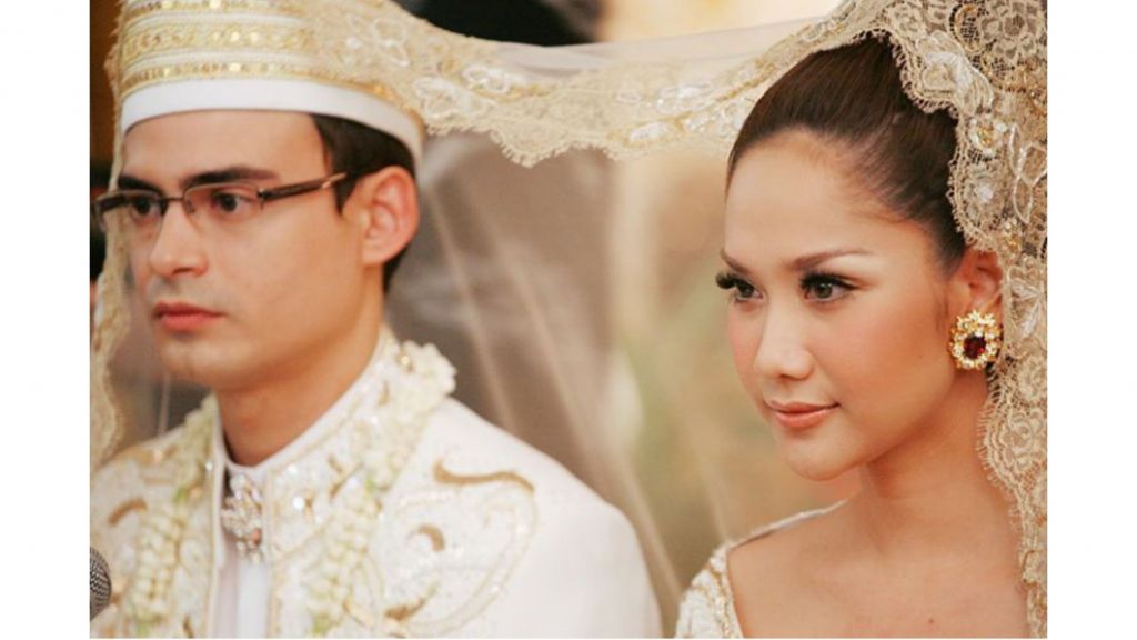 Anne Avantie Ungkap Kisah Haru Kebaya Pernikahan Mendiang Ashraf dan BCL