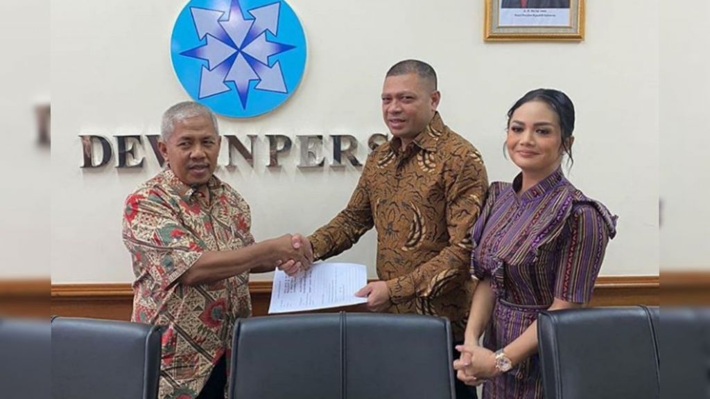 Diterpa Isu Miring, Krisdayanti dan Raul Lemos Lapor ke Dewan Pers