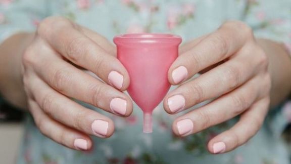 Apakah Menstrual Cup Aman untuk Miss V? Cari Tahu Jawabannya Yuk Beauty!