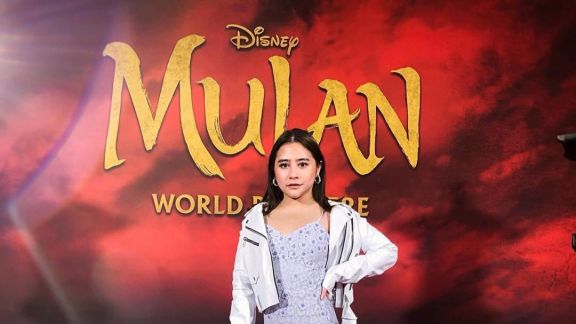 Cerita Keseruan Prilly Latuconsina Bertemu Pemain Mulan