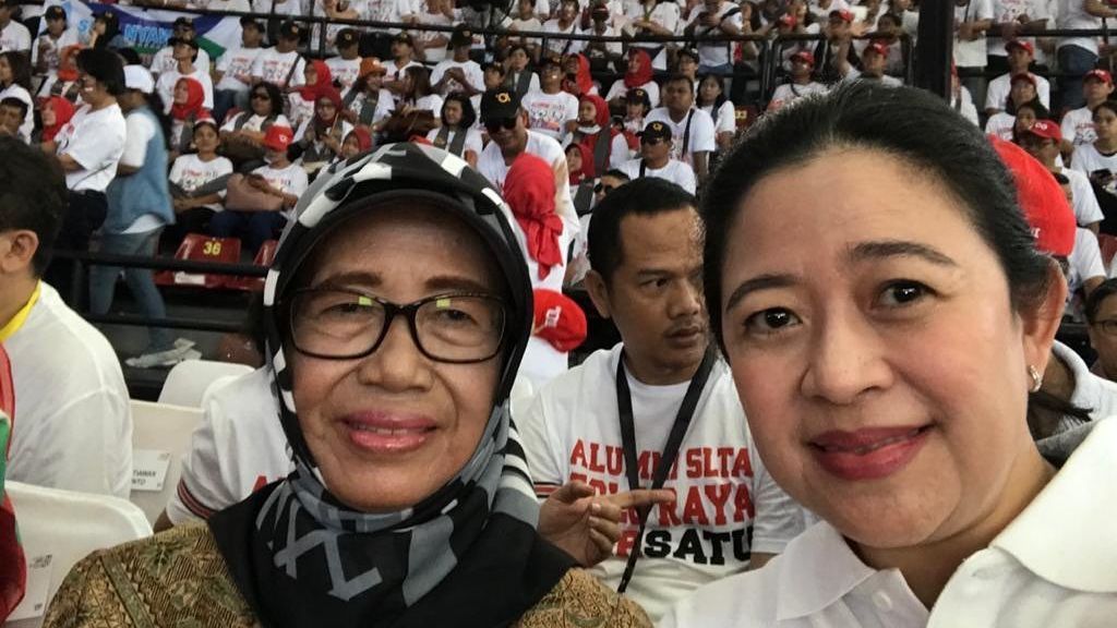 Sosok Ibunda Jokowi di Mata Puan Maharani..