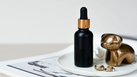 Skincare Kamu Ada Label Purifying? Fungsinya Buat Apa Ya? Yuk, Cari Tahu Disini!