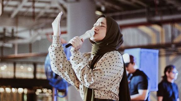 Diduga Jadi Pelakor, Ini Profil Nissa Sabyan: Penyanyi Gambus Lulusan SMK Teknik di Jakarta