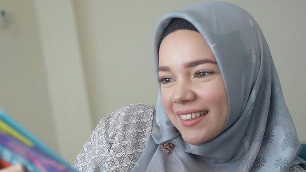 Jleb! Dewi Sandra Jawab Menohok saat Disinggung Belum Punya Anak hingga Ditanya soal Tak Jalani Bayi Tabung, Netizen Merinding