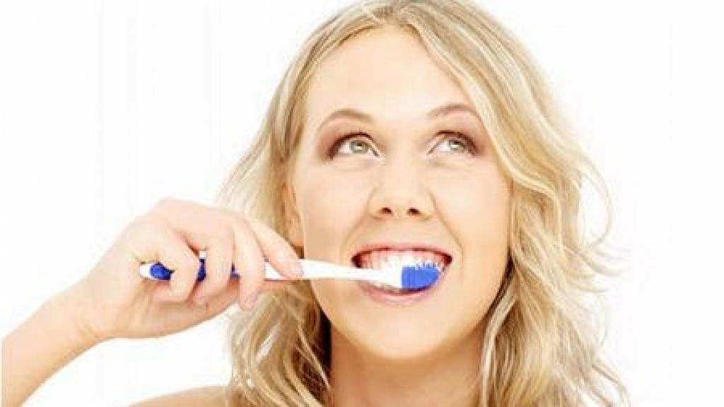 Penting! Inilah 5 Alasan Mengapa Kamu Harus Gosok Gigi Sebelum Tidur, Gak Cuma Cegah Gigi Berlubang, Tapi...