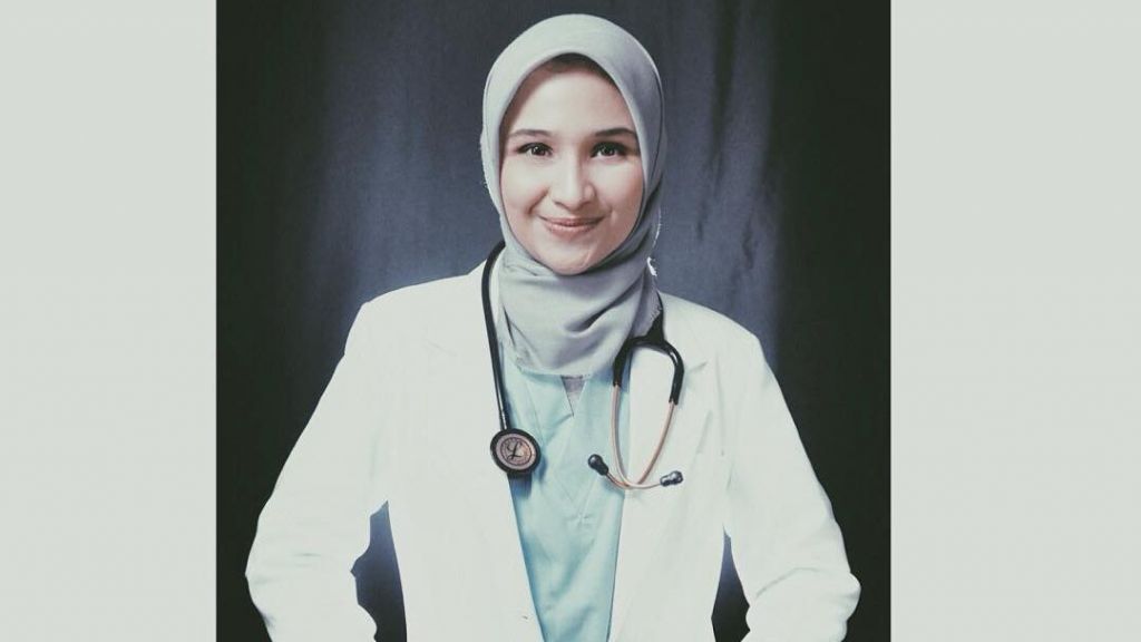 6 Fakta Sarah Shahab, Adik Zee Zee Shahab Pesinetron Sekaligus Dokter yang Tangani Pasien COVID-19!