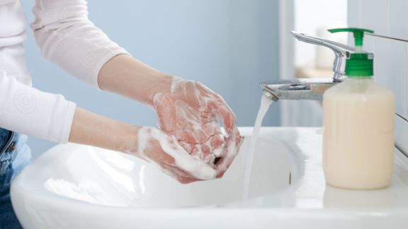 3 Kesalahan yang Sering Dilakukan Saat Mencuci Tangan, Waspada Bisa Bikin Iritasi Kulit