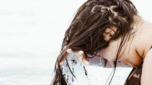 Pusing Rambut Rontok, Coba Buat Masker Rambut Alami di Rumah, Yuk!