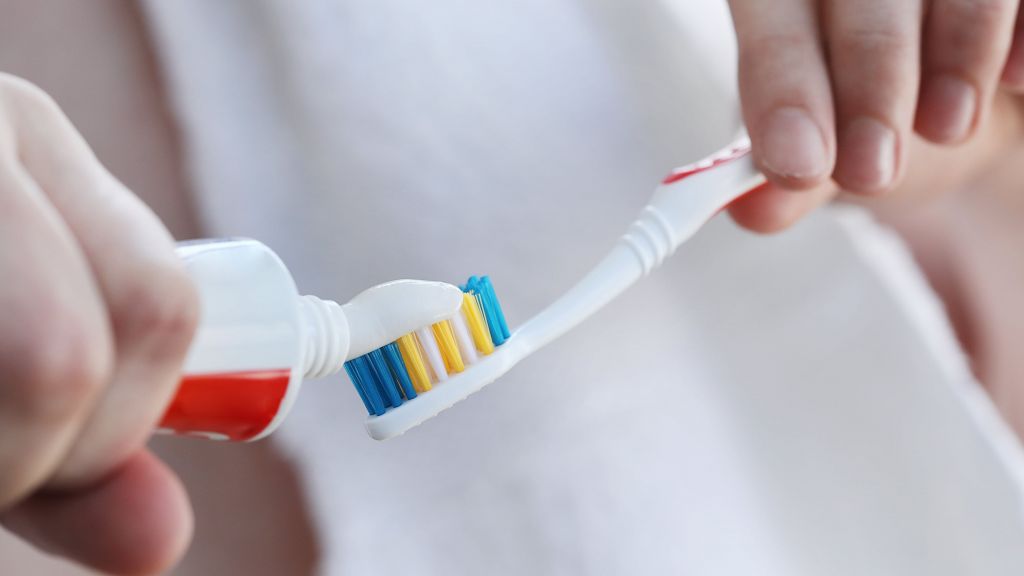 Moms, Yuk Ajari Si Kecil Kebiasaan Menyikat Gigi dengan 6 Cara Menyenangkan Ini!