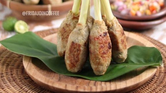 Resep Sate Lilit Bali ala Rumahan, Cocok Buat Lauk Makan Siang Nih!