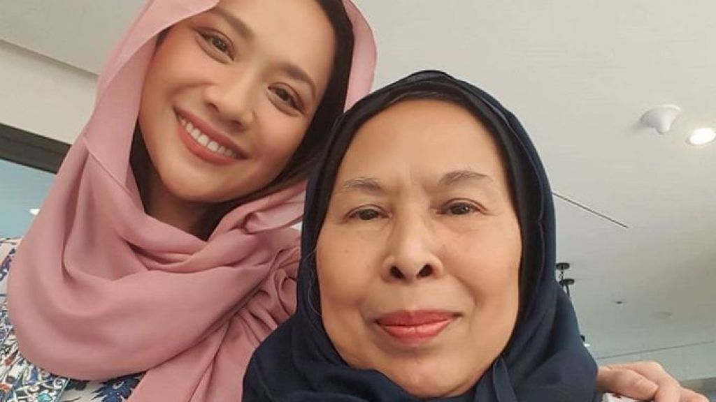 Usai 3 Bulan Temani BCL dan Noah, Ibunda Ashraf Pamit Pulang ke Malaysia dan Tulis Pesan Haru Ini