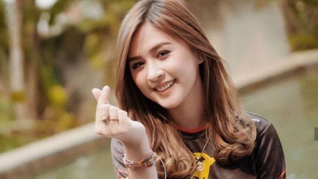 Berkecimpung di Dunia Esport, Meutia Maharani Awalnya Tak Dapat Izin Orang Tua