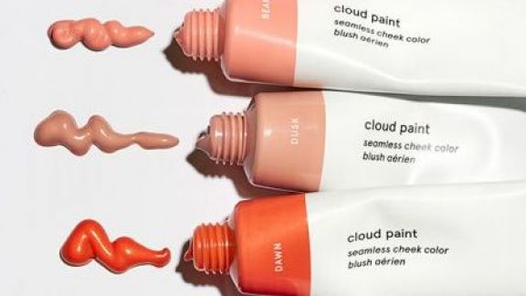 Praktis dan Anti Ribet, Begini Tips Pakai Blush On Cream Supaya Makeup Terlihat Natural