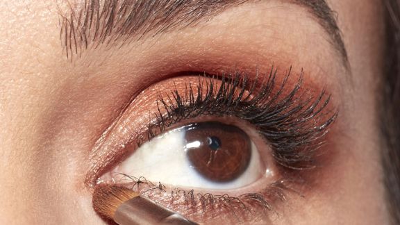 Rekomendasi Eyeshadow Pallete yang Bikin Mata Makin Menawan, Intip Nih Beauty!
