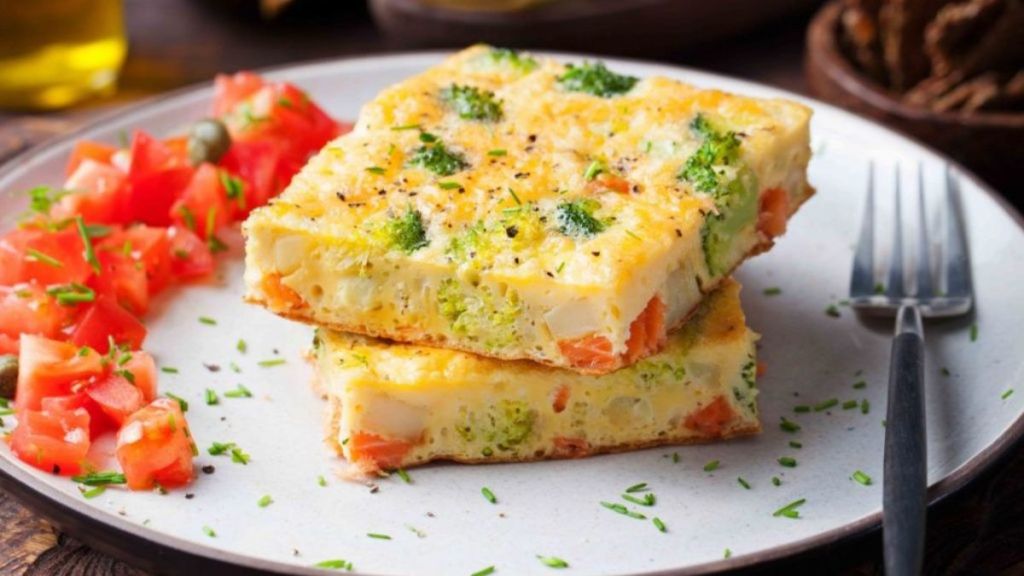 Sarapan Sehat dengan Omelet Makaroni yang Super Nikmat, Begini Cara Membuatnya!