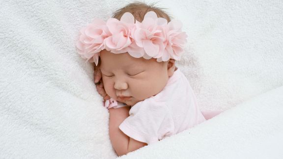 Produk Bayi Digunakan Untuk Kulit Dewasa, Yakin Aman?