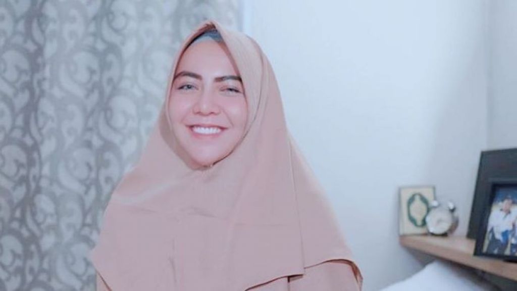 Cerita Perjalanan Hijrah Ratu Rizky Nabila, Istri Cantik Bintang Persija Alfath Fathier