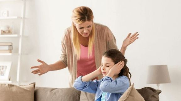 Stop! Jangan Lakukan 7 Hal Ini pada Anak Kalau Gak Mau jadi Toxic Parents!