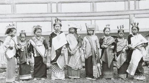 Sistem Matrilineal Gak Berarti Besar, Begini Nasib Wanita yang Berpolitik di Sumatera Barat!