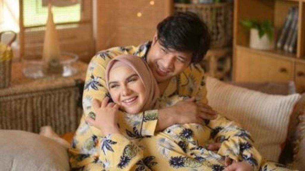 Larang Ammar Zoni Syuting Bareng Mantan, Irish Bella: Kamu Lebih Milih Uang atau Rida Istri?