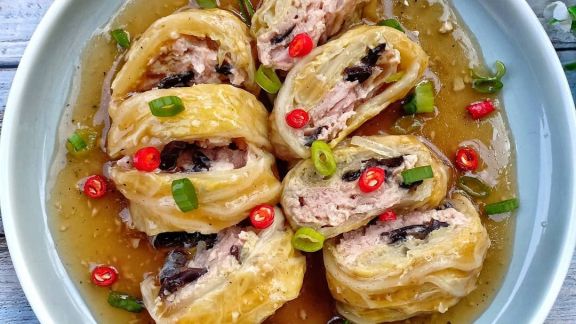 Resep Sawi Gulung Ayam, Menu Simple untuk Makan Malam