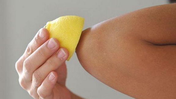 5 Bahan Alami Ini Ampuh Cerahkan Siku dan Lutut yang Gelap, Catat Baik-Baik Ya!