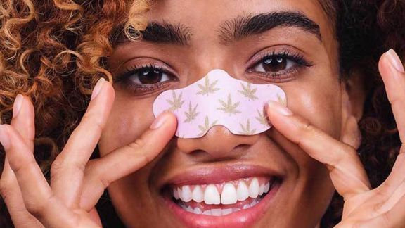 5 Bahan Alami Ini Ampuh Atasi Jerawat yang Muncul di Hidung, Catat Baik-Baik Ya!