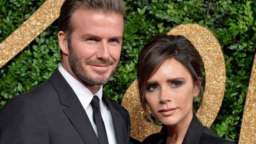 Sempat Dirahasiakan, Victoria Beckham dan Suami Kena Corona Usai Pesta di Los Angeles