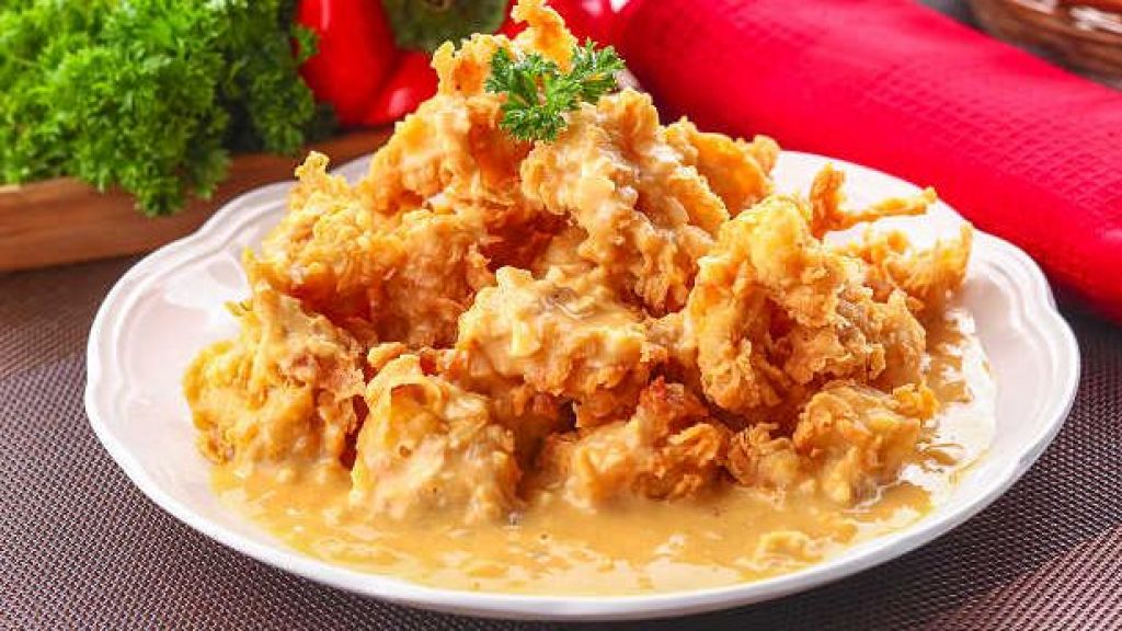 Resep Ayam Crispy Saus Telur Asin, Cocok Untuk Makan Siang Rasanya Dijamin Maknyus Banget!