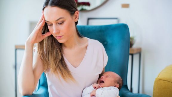 Merapat Moms! Lakukan 4 Cara Sederhana Atasi Baby Blues