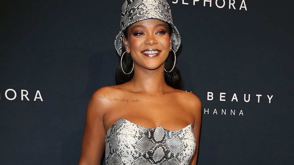 Yeay! Rihanna Bakal Tampil Lagi untuk Savage X Fenty's Runway Show Bulan Depan!