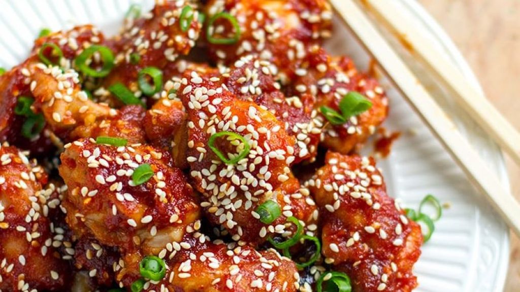 Resep Yangnyeom Tongdak, Korean Spicy Fried Chicken yang Cocok Buat Makan Nanti Malam