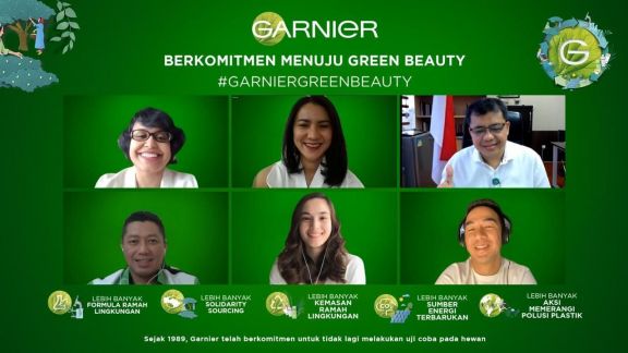 Erkak trannyning katta sikini soradi