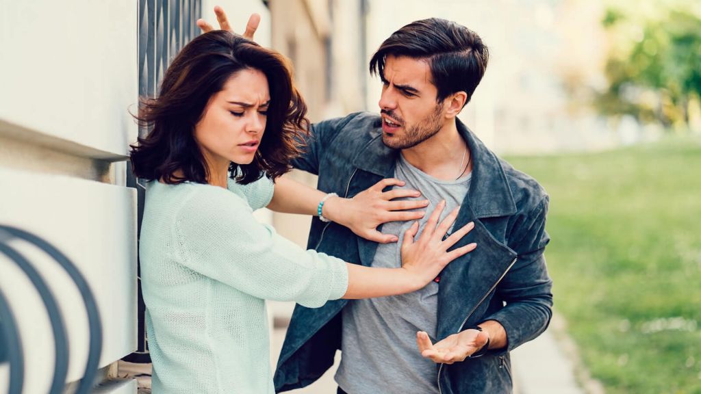 Mesti Dihindari, Ini 4 Kebiasaan  yang Dapat Menghancurkan Hubungan