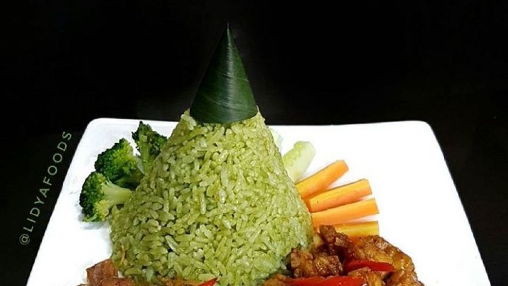 Resep Nasi Uduk Bayam ala Rumahan, Menu Sarapan Sehat yang Bikin Kenyang