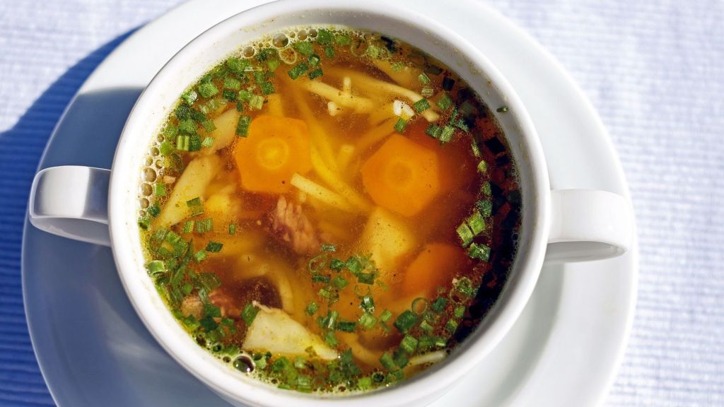 Cocok Dikonsumsi saat Musim Hujan, Ini Sederet Manfaat Konsumsi Sup Hangat untuk Kesehatan Tubuh