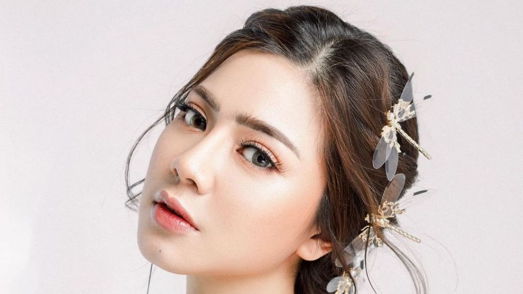 Tengok Nih! 5 Sumber Penghasilan Felicya Angelista yang Berhasil Gandeng Song Joong Ki, Gak Cuma Bisnis Kecantikan Aja Say!