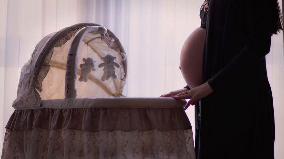 Sudah Menopause, Kisah Wanita yang Hamil di Usia 62 Tahun Ini Bikin Shocked: Bayi Ajaib!