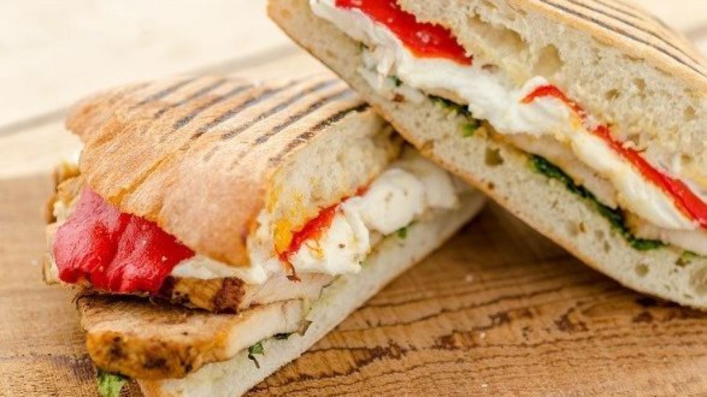Kekinian Abis! Sandwich Tuna Modern Ini Bisa Jadi Bekal Anak, Mudah dan Murah Banget Lho Moms!