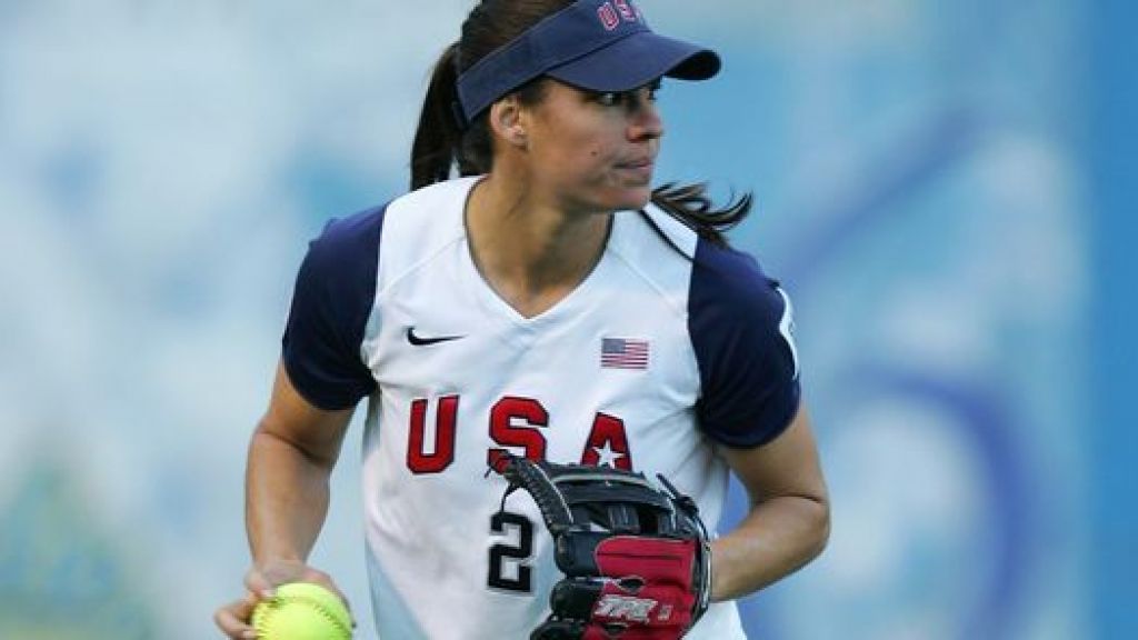 Atlet Softball Jessica Mendoza Menjadi Game Analyst Wanita Pertama