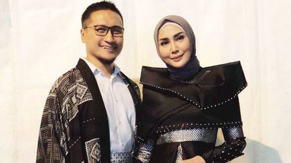 Cekcok Karena Diajak Hijrah, Fenita Arie Sempat Ingin Pisah Dari Arie Untung