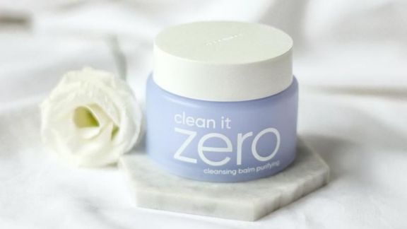 Wajib Dicoba, Ini Manfaat Menggunakan Cleansing Balm untuk Membersihkan Wajah!