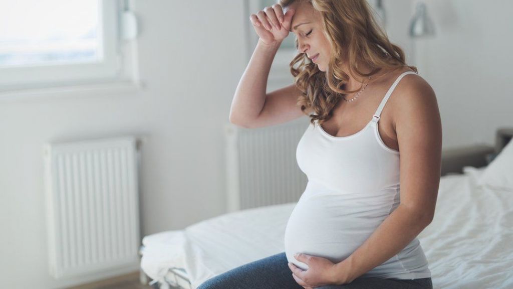 Salah Satu Gejala Kehamilan Ini Suka Bikin Malu, Gini Cara Mengatasinya